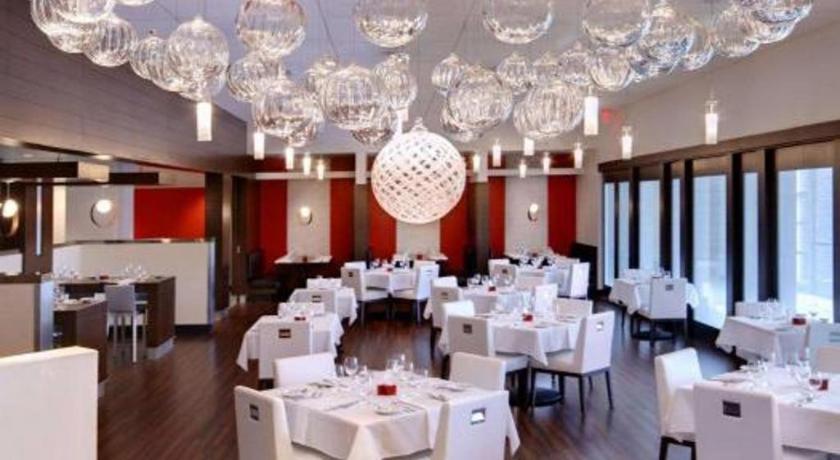 סידר רפידס The Hotel At Kirkwood Center מראה חיצוני תמונה