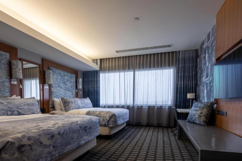 סידר רפידס The Hotel At Kirkwood Center מראה חיצוני תמונה
